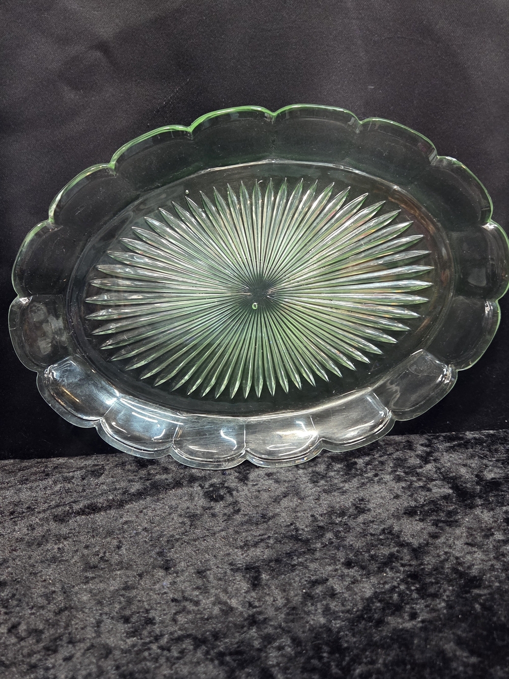 Heisey Large Relish Serving Dish Glows Under UV